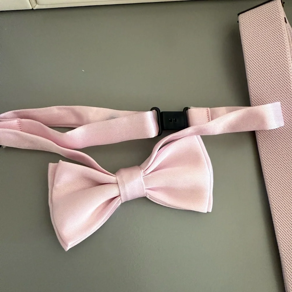 Boy’s pink bow tie&suspenders set
